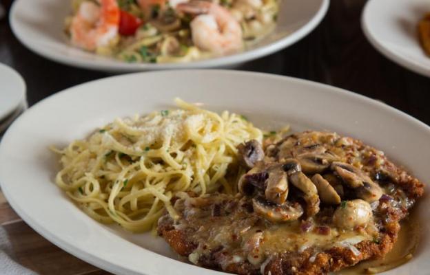 Garozzo's Ristorante signature dishes Chicken VincenzoFettuccine AlfredoGarozzo